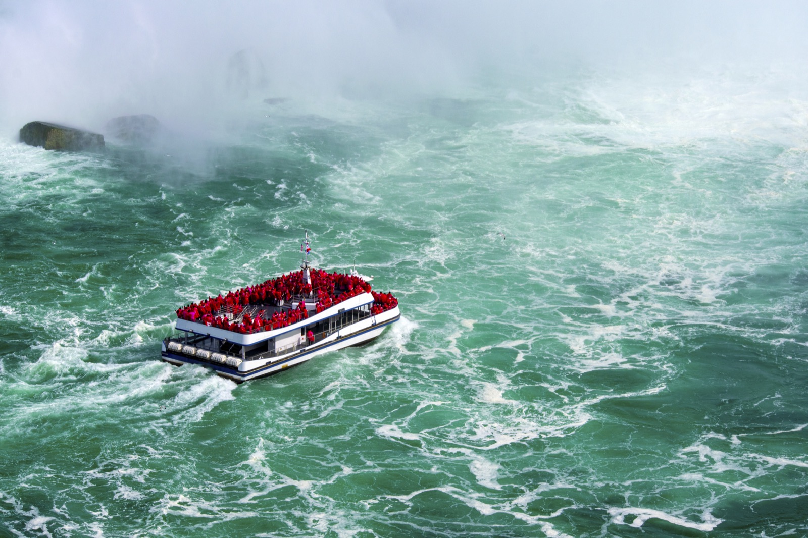 Niagara Falls Day Tour with Boat Cruise